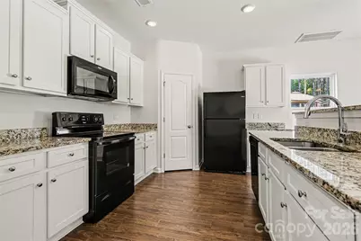 6414 Jerimoth Drive, Charlotte, NC 28215 - Photo 11