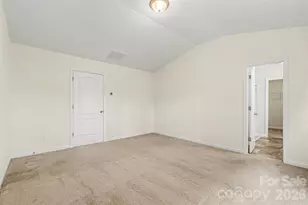 6414 Jerimoth Dr, Charlotte, NC 28215 - Photo 19