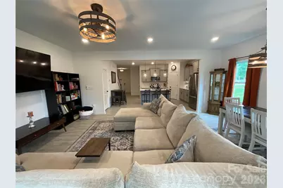 11009 Pagebrook Lane, Charlotte, NC 28214 - Photo 9
