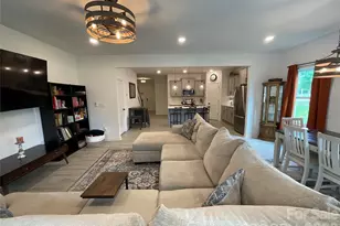 11009 Pagebrook Ln, Charlotte, NC 28214 - Photo 9
