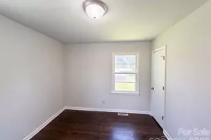 310 W Indiana Ave, Bessemer City, NC 28016 - Photo 7