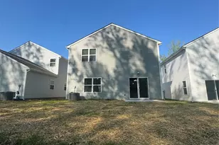 2128 Clapham Ct, Charlotte, NC 28215 - Photo 3