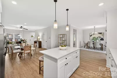 9000 Pinenoll Lane, Charlotte, NC 28215 - Photo 9