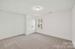 9000 Pinenoll Ln, Charlotte, NC 28215 - Photo 25