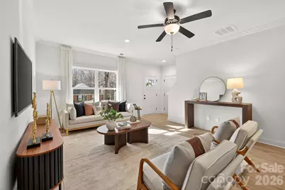 9000 Pinenoll Lane, Charlotte, NC 28215 - Photo 5