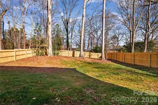 9000 Pinenoll Ln, Charlotte, NC 28215 - Photo 33