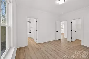 9000 Pinenoll Ln, Charlotte, NC 28215 - Photo 13