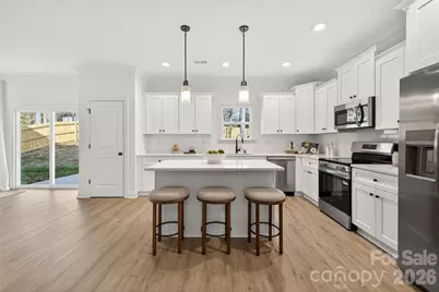 9000 Pinenoll Lane, Charlotte, NC 28215 - Photo 7
