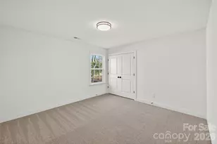 9000 Pinenoll Ln, Charlotte, NC 28215 - Photo 23