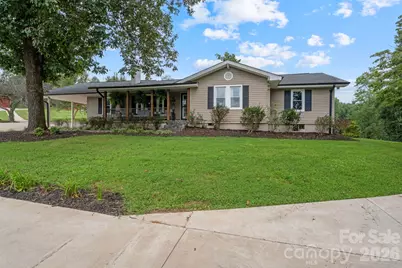 29 Pleasant Hill Road, Marion, NC 28752 - Photo 1