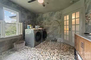 29 Pleasant Hill Rd, Marion, NC 28752 - Photo 11