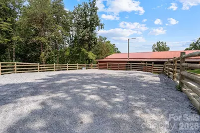 29 Pleasant Hill Road, Marion, NC 28752 - Photo 31