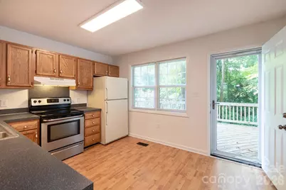 820 SE Clearview Court SE, Concord, NC 28025 - Photo 7