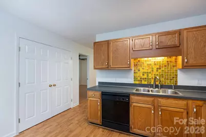 820 SE Clearview Court SE, Concord, NC 28025 - Photo 9