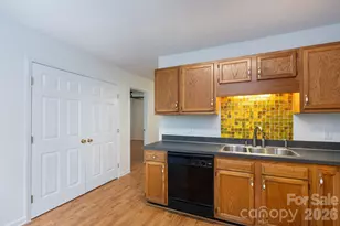820 SE Clearview Ct SE, Concord, NC 28025 - Photo 9