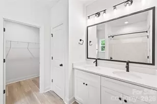 9006 Pinenoll Ln, Charlotte, NC 28215 - Photo 19