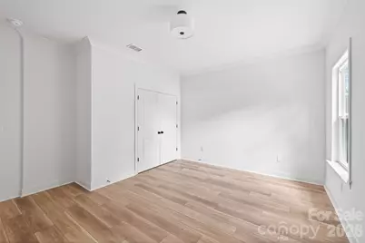 9006 Pinenoll Lane, Charlotte, NC 28215 - Photo 29