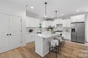 9006 Pinenoll Ln, Charlotte, NC 28215 - Photo 9