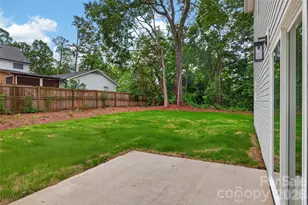9006 Pinenoll Ln, Charlotte, NC 28215 - Photo 37