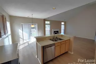 1111 Land Grant Rd, Charlotte, NC 28217 - Photo 5