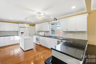 197 Park Rd, Mount Holly, NC 28120 - Photo 11