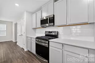 2765 Oldfield Dr, Monroe, NC 28110 - Photo 7