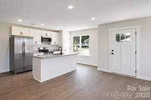 415-417 F Ave SE, Hickory, NC 28602 - Photo 3