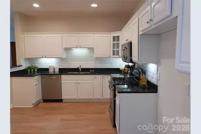9920 Park Willow Drive, Charlotte, NC 28210 - Photo 15