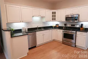 9920 Park Willow Dr, Charlotte, NC 28210 - Photo 13