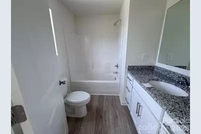 211 E 8th Avenue, Gastonia, NC 28054 - Photo 5
