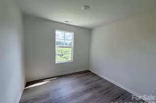 211 E 8th Ave, Gastonia, NC 28054 - Photo 7