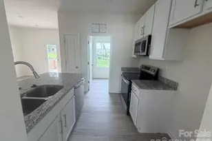 211 E 8th Ave, Gastonia, NC 28054 - Photo 3