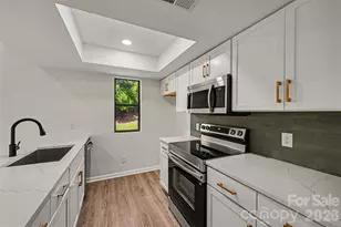 8027 Cedar Glen Dr, Charlotte, NC 28212 - Photo 5
