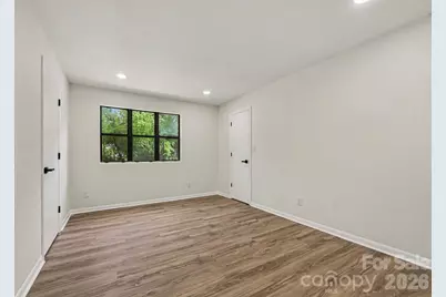 8027 Cedar Glen Drive, Charlotte, NC 28212 - Photo 11