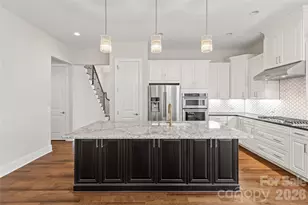 17232 Coves Edge Ln, Charlotte, NC 28278 - Photo 15