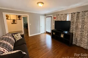 56 1st Ave SE, Taylorsville, NC 28681 - Photo 5
