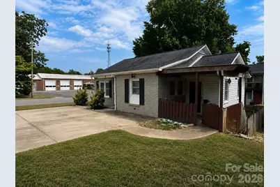 56 1st Avenue SE, Taylorsville, NC 28681 - Photo 3