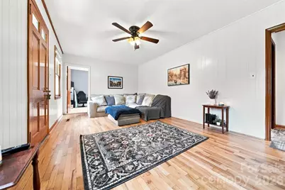 512 Garrou Avenue SE, Valdese, NC 28690 - Photo 5