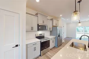 3640 Spencer St, Charlotte, NC 28205 - Photo 3