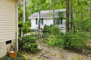 253 Royalwood Dr, Zirconia, NC 28790 - Photo 31