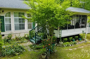 253 Royalwood Dr, Zirconia, NC 28790 - Photo 29