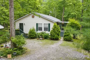 253 Royalwood Dr, Zirconia, NC 28790 - Photo 25