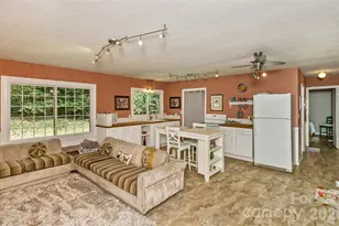 136 Flynn Branch Rd, Fletcher, NC 28732 - Photo 15