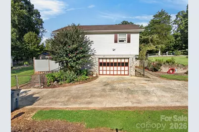 2661 Tiffany Street, Conover, NC 28613 - Photo 3