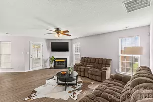 3042 Wyntree Ct, Matthews, NC 28104 - Photo 7