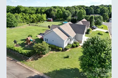 141 Logan Ridge Drive, Statesville, NC 28677 - Photo 3