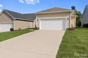 11607 Meetinghouse Dr, Cornelius, NC 28031 - Photo 3