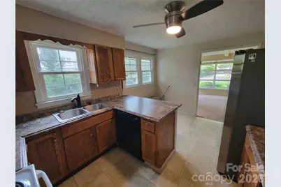 678 Brown Avenue, Waynesville, NC 28786 - Photo 17