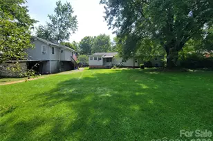 678 Brown Ave, Waynesville, NC 28786 - Photo 9