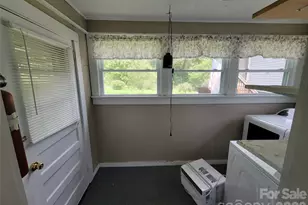 678 Brown Ave, Waynesville, NC 28786 - Photo 19